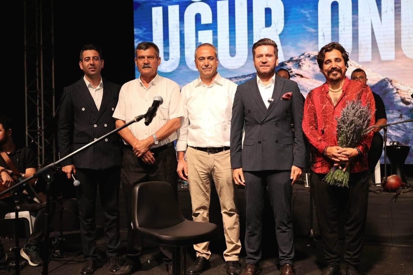 Ni̇kfer'de Gurbetçi̇ Şenli̇ği̇ Coşkusu Yaşandi (3)