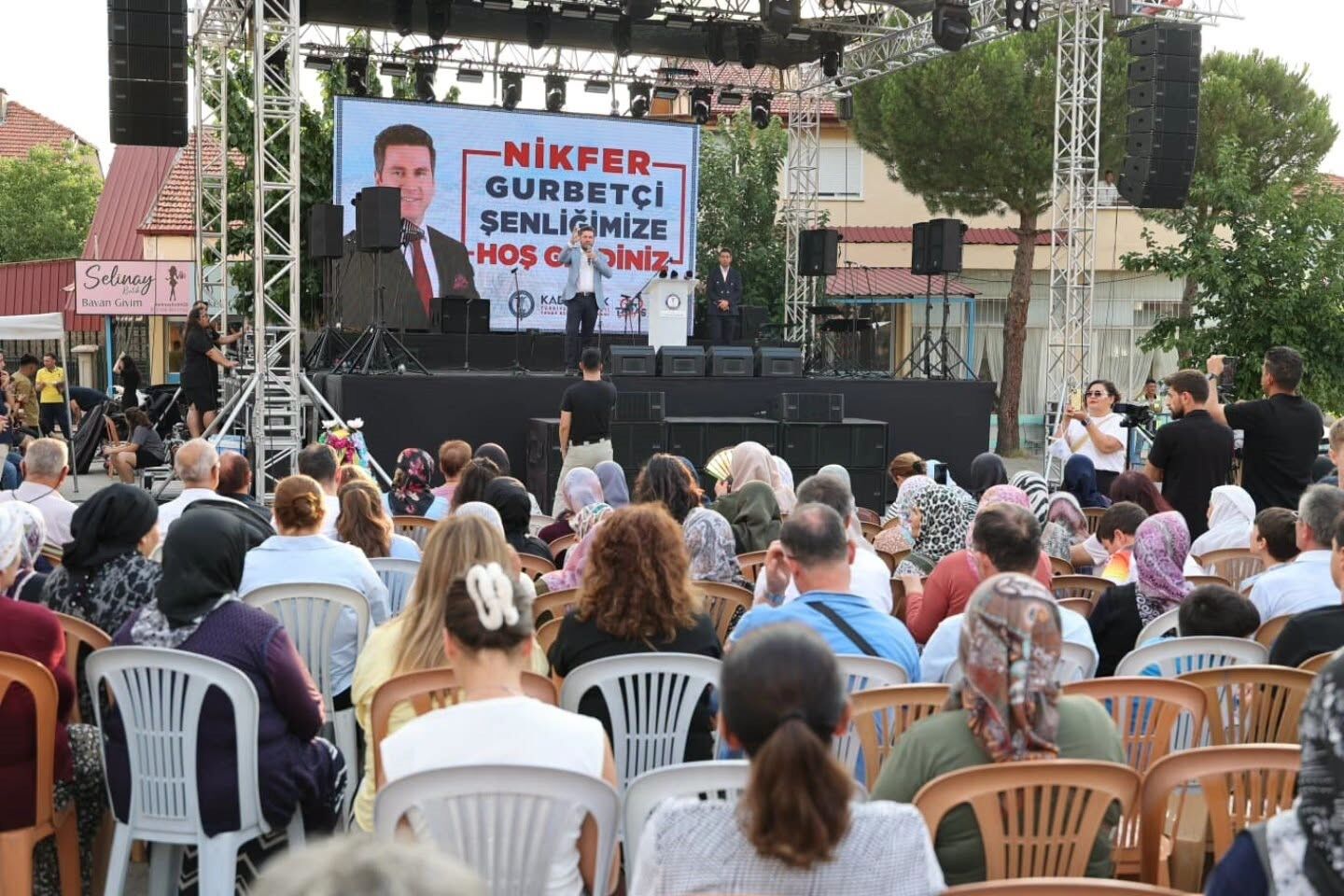 Ni̇kfer'de Gurbetçi̇ Şenli̇ği̇ Coşkusu Yaşandi (4)