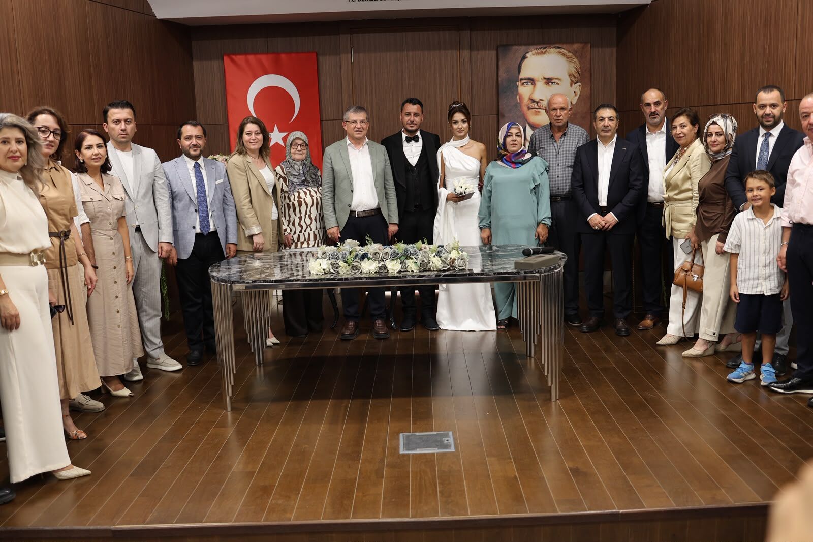 Di̇msi̇ad Ve Ak Parti̇ Yöneti̇ci̇si̇ Zi̇ya Duraman, Şahsenem Kizildağ İle Dünyaevi̇ne Gi̇rdi̇ (1)