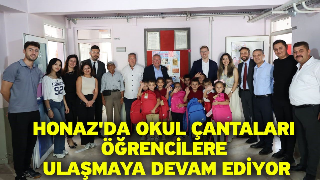 Honaz'da okul çantaları öğrencilere ulaşmaya devam ediyor