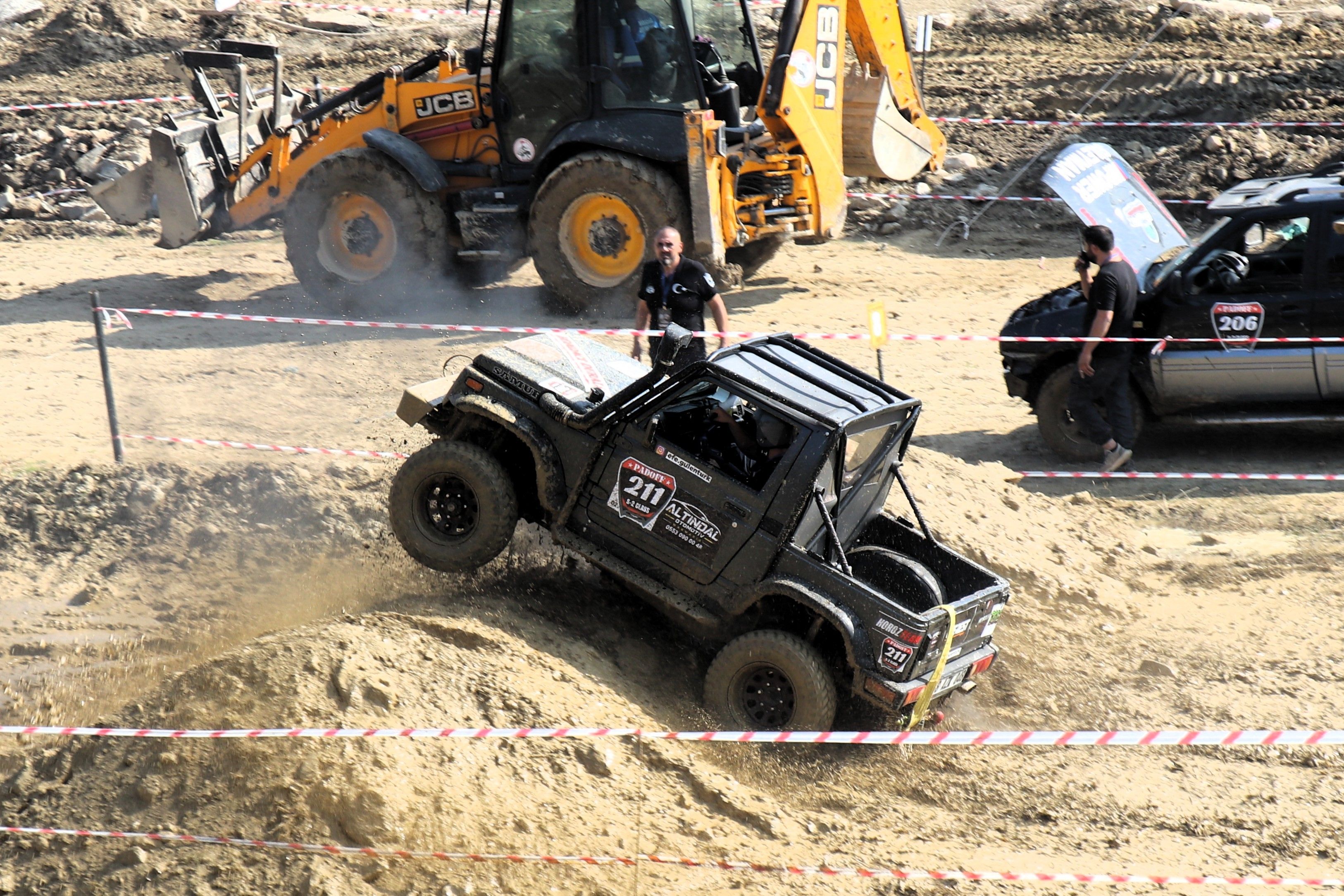 Babadağ Babafest’te Off Road Şov! 60 Arazi̇ Araciyla Nefes Kesen Fi̇nal (4)