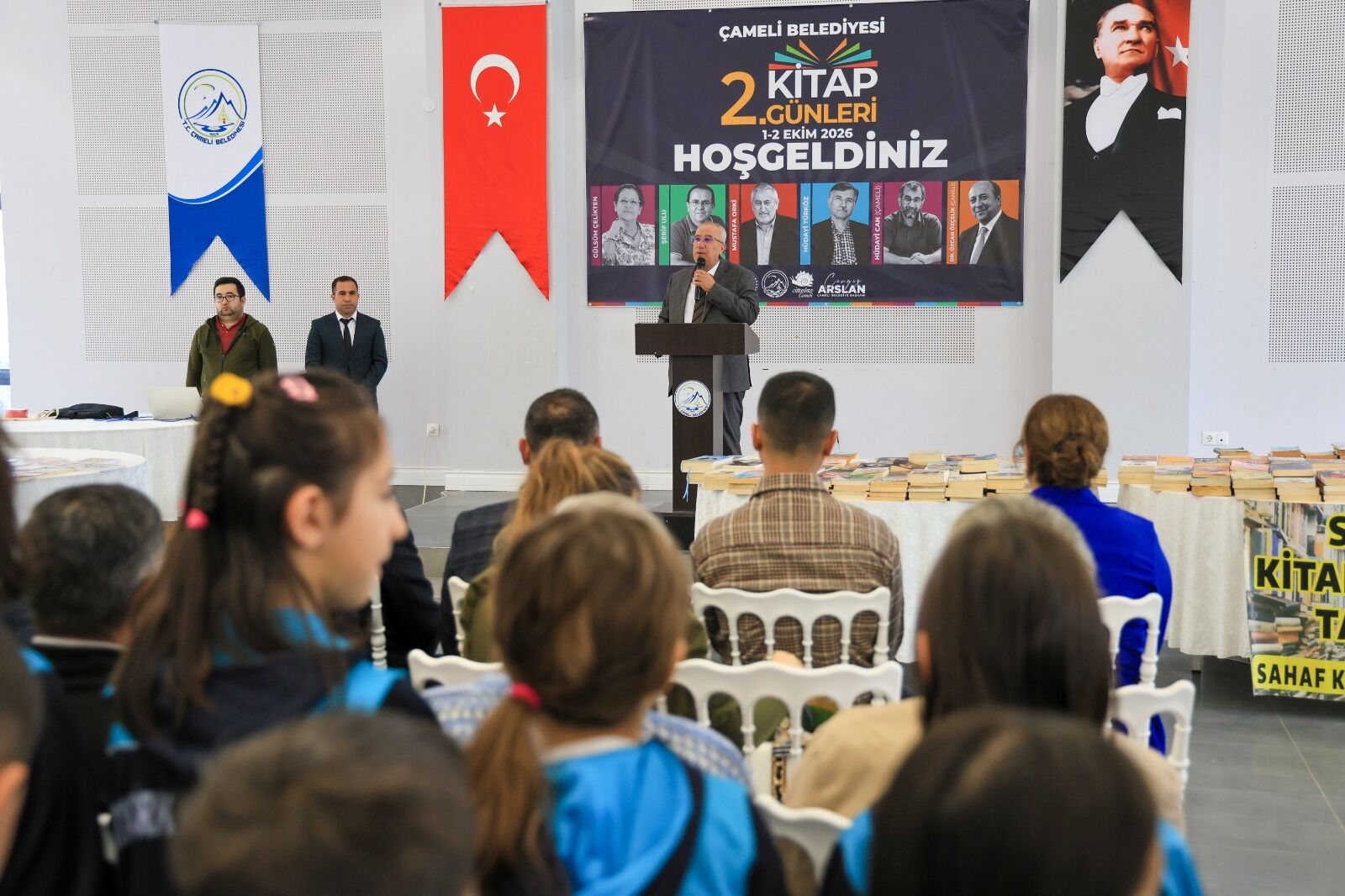 Çameli̇’de 2. Ki̇tap Günleri̇ Başladi! Öğrenci̇lerden Yoğun İlgi̇ (6)